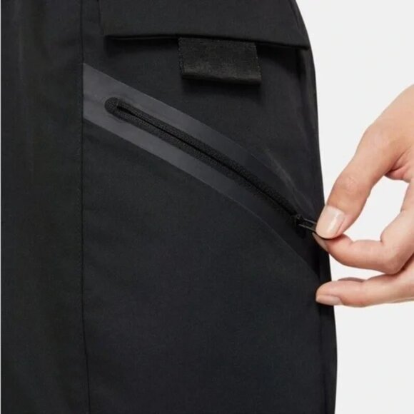 Nike Sportswear Tech Pack Dri-Fit Womens Curve Woven Pants Black DD4616-010 - Picture 5 of 10